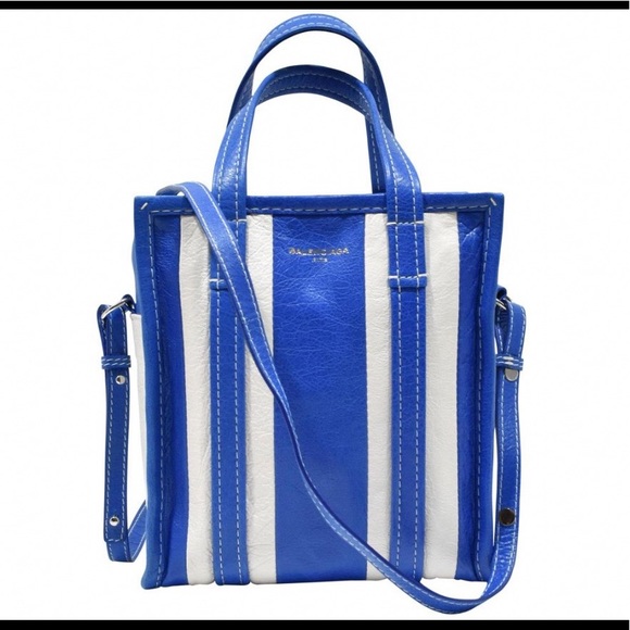 Crossbody Balenciaga 😍 - Picture 1 of 4